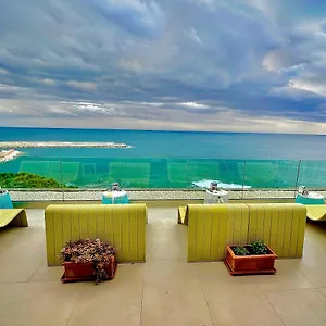 Cala Luna Hotel
